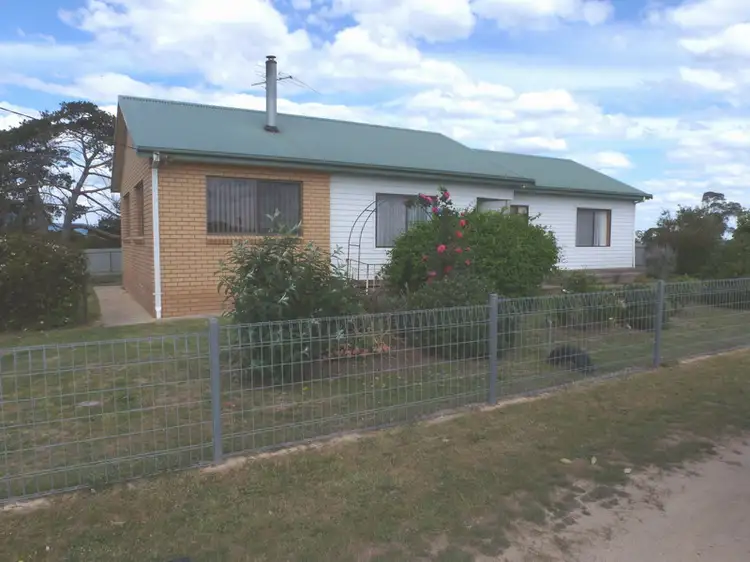 7 Jacksons Creek Road, Ararat VIC 3377