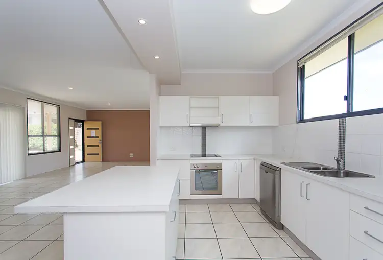 Third view of Homely unit listing, 10/8-12 Mulcahy Crescent, Eimeo QLD 4740