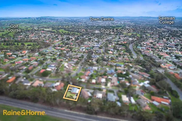 Second view of Homely house listing, 4 Portmarnock Court, Sunbury VIC 3429