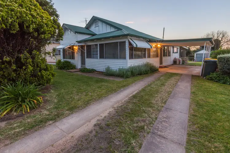 52 Oswald Street, Inverell NSW 2360