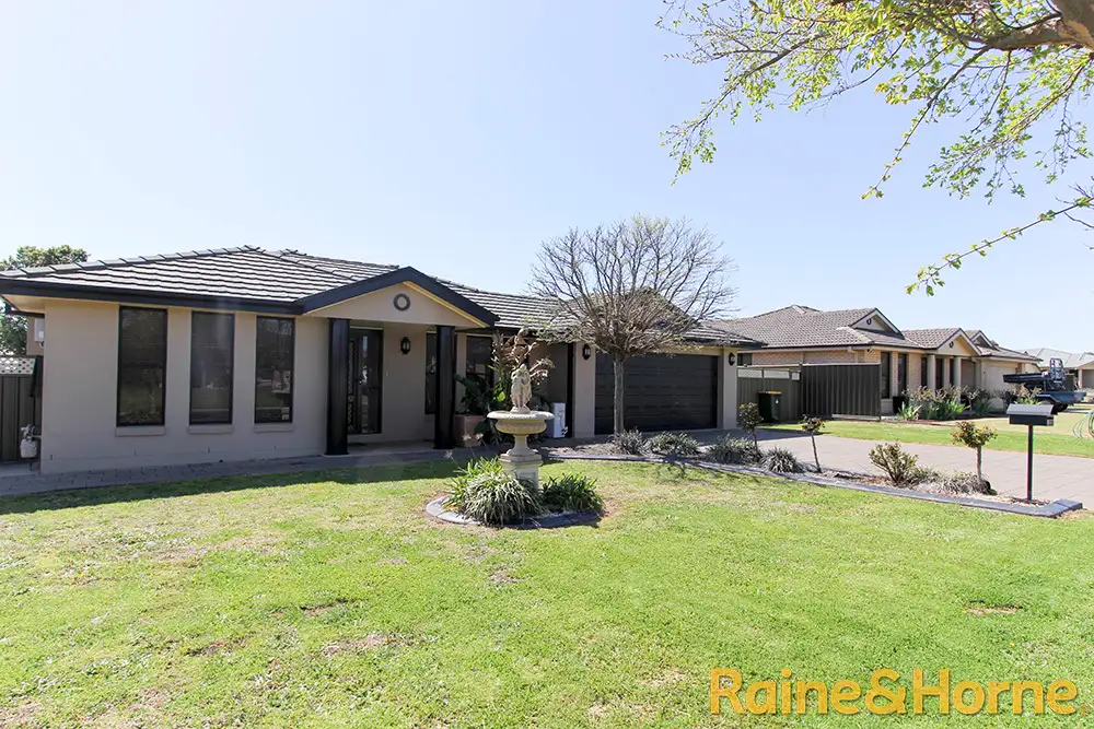 Main view of Homely house listing, 8 Cronin Place, Dubbo NSW 2830