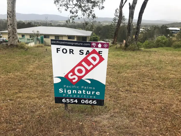 13 Coolangatta Street, Coomba Park NSW 2428