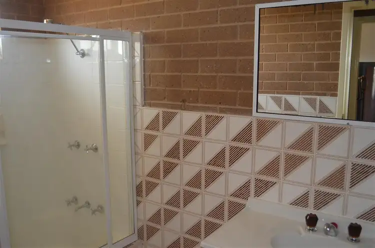 Sixth view of Homely house listing, 2/32 Bundara Crescent, Tumut NSW 2720