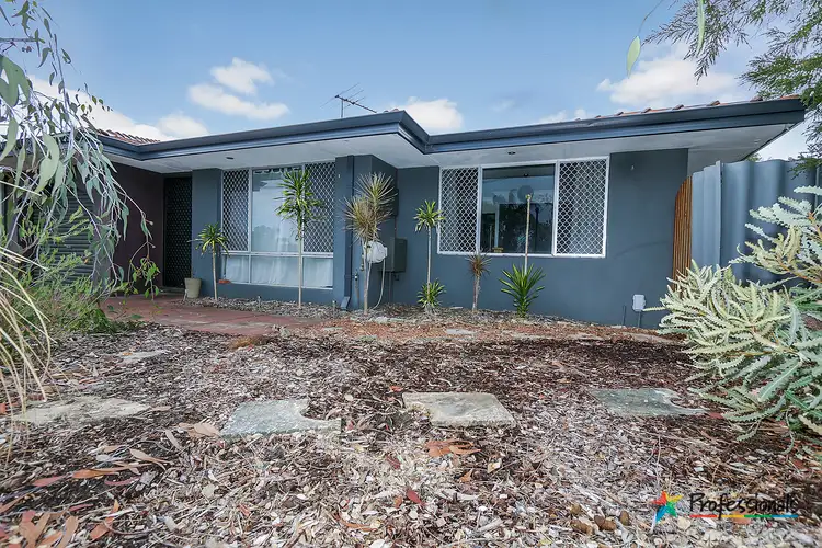 12B Bredhurst Road, Marangaroo WA 6064