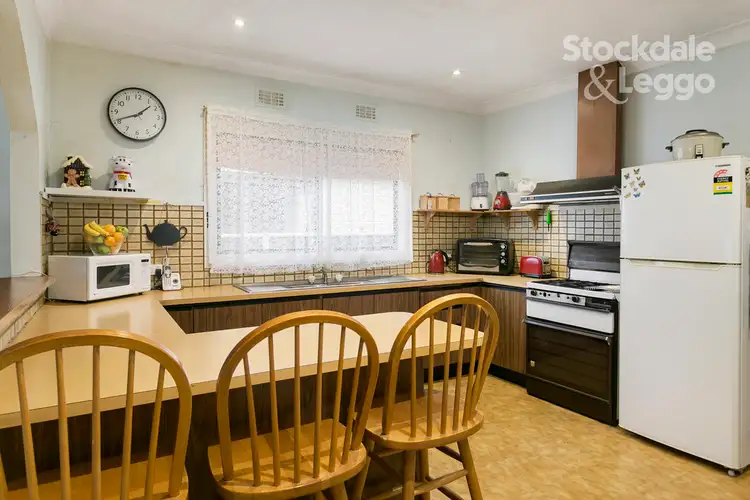 Fourth view of Homely house listing, 4 Barina Road, Oak Park VIC 3046
