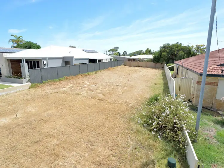 16A Tidefall Street, Safety Bay WA 6169