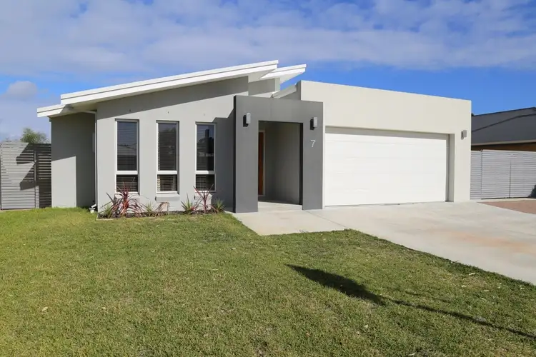 7 Sommet Street, Castletown WA 6450
