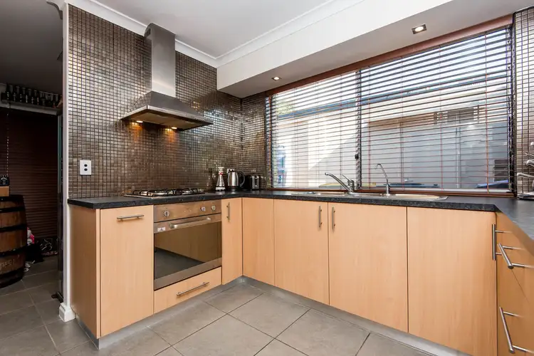 Sixth view of Homely house listing, 61 Dotterel Way, Yangebup WA 6164