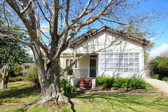 15 Warenda Street, Bowral NSW 2576
