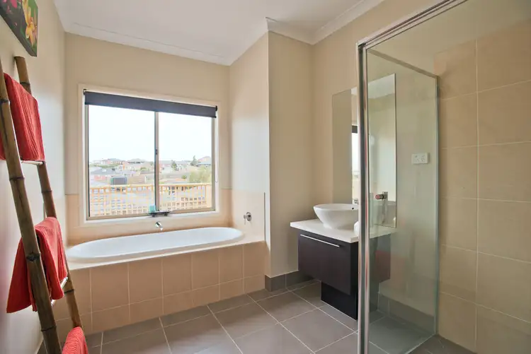 Seventh view of Homely house listing, 4 Moonlight Court, Bacchus Marsh VIC 3340
