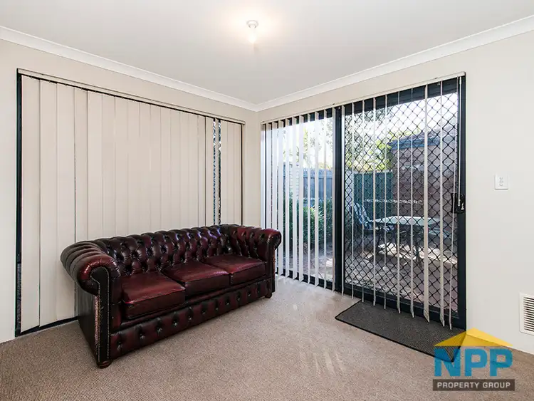 Fifth view of Homely villa listing, 4/11 Exmouth Place, Thornlie WA 6108