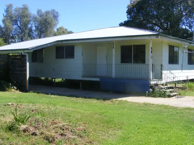 48 ARTHUR ST, Tambo QLD 4478