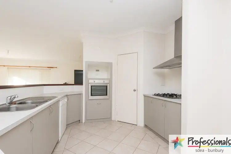 Sixth view of Homely house listing, 2 Salvia Link, Glen Iris WA 6230