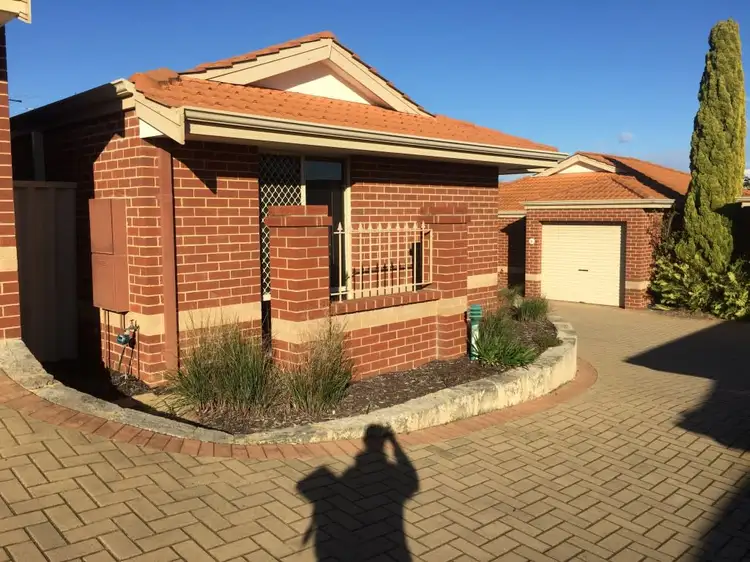 8/51 Kent Street