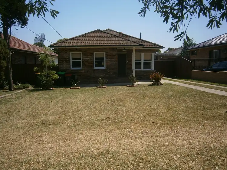 25 Methuen Parade, Riverwood NSW 2210