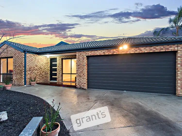 9 Stephanie Close, Berwick VIC 3806