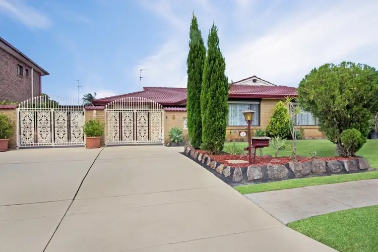 8 St Kilda Street, St Johns Park NSW 2176