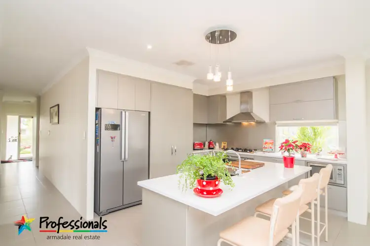 Second view of Homely house listing, 3 Roudnice Lane, Champion Lakes WA 6111