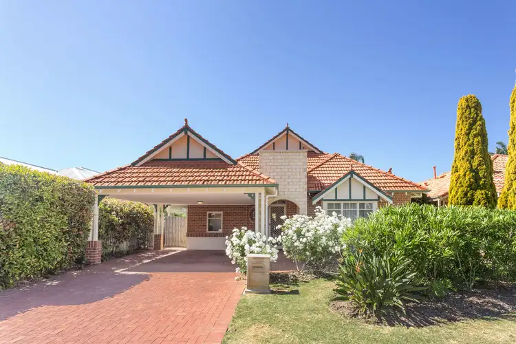 21 Jubaea Gardens, Mount Claremont WA 6010