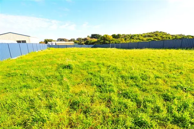 2 Boatswain Point Rd, Boatswain Point SA 5275