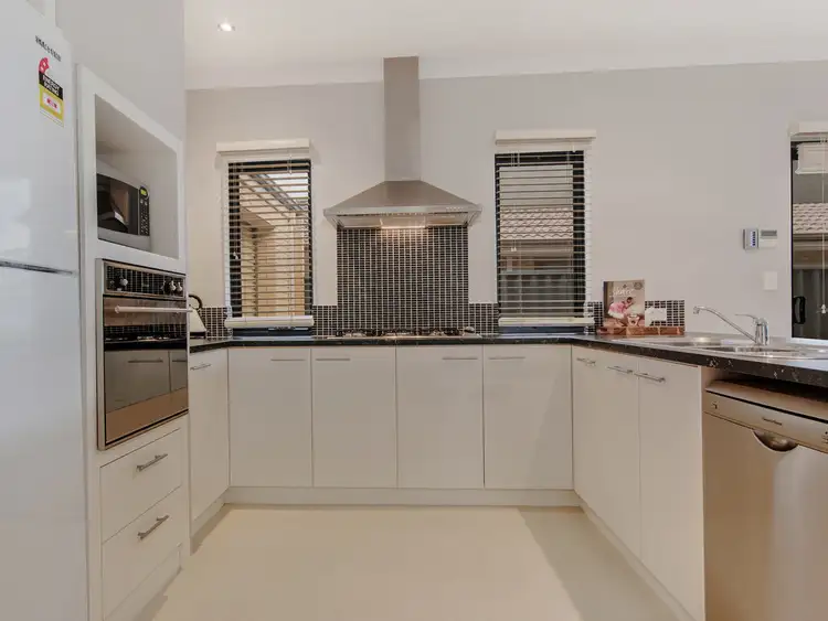 Sixth view of Homely house listing, 5 Hibiscus Way, Baldivis WA 6171