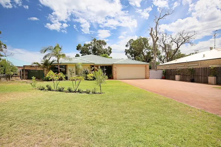 11 Lapwing Road, Coodanup WA 6210