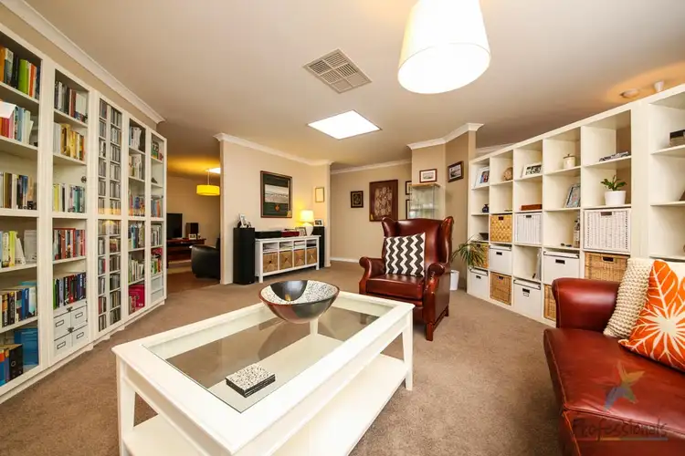 26 Lovell Way, Bayswater WA 6053