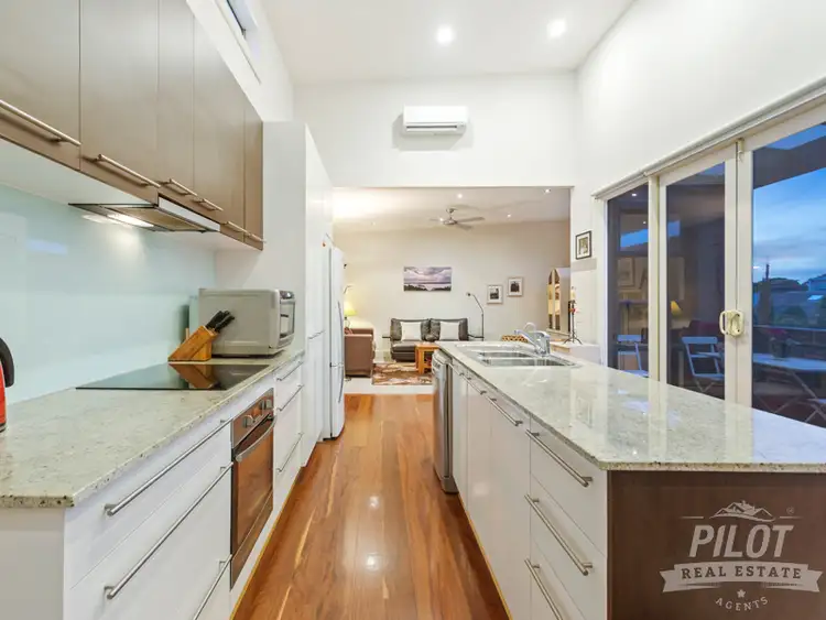 1 Hoylake Grove, Mornington VIC 3931