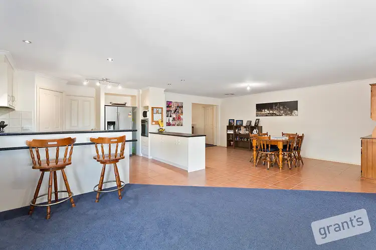 Fifth view of Homely house listing, 10 Pioneers Crescent, Pakenham VIC 3810