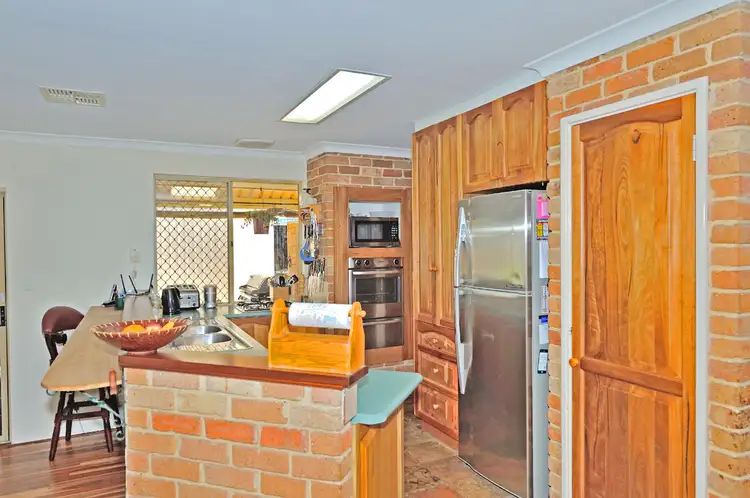 Fifth view of Homely house listing, 18 Fitzroy Close, Cooloongup WA 6168