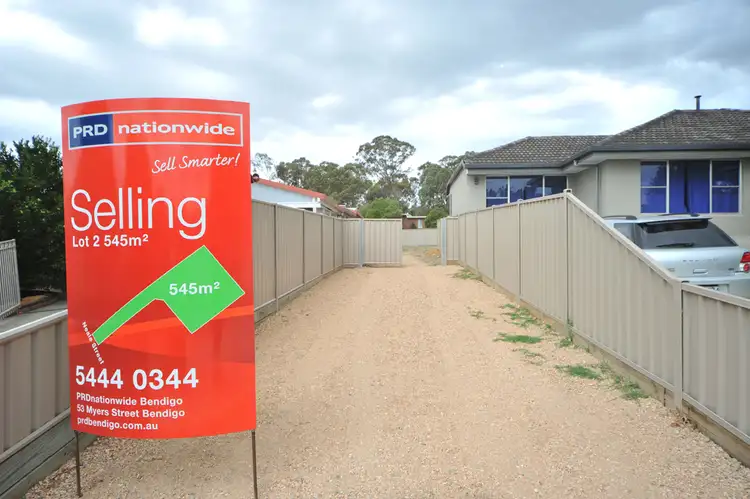 203a Neale Street, Flora Hill VIC 3550