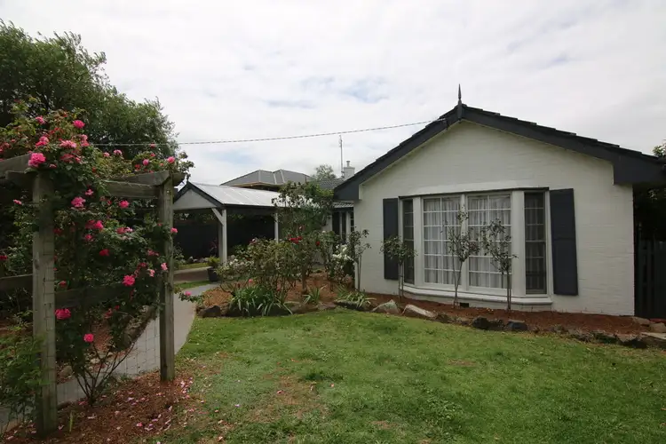 3 Day Street, Bairnsdale VIC 3875