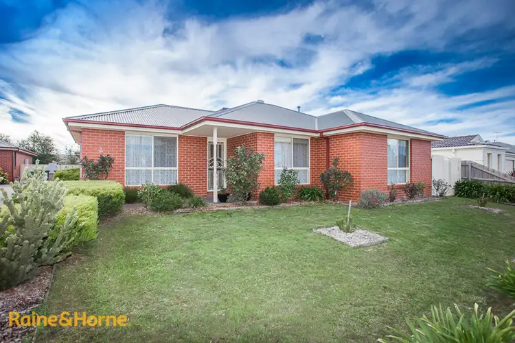 3/32-34 Charter Road East, Sunbury VIC 3429