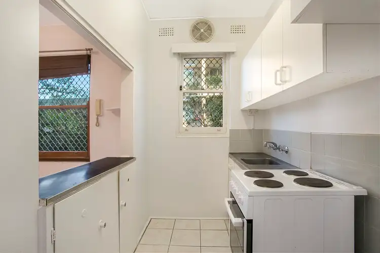 Third view of Homely unit listing, 4/133 The Grand Parade, Brighton-le-sands NSW 2216