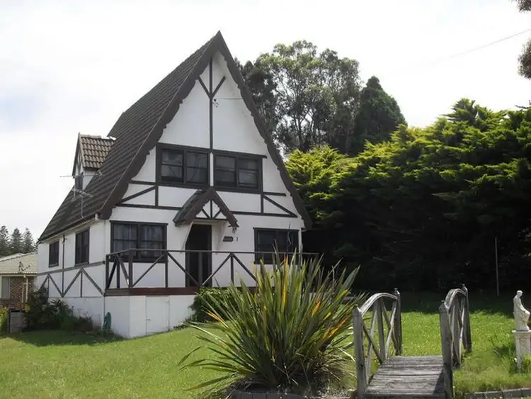 3 Kitchener Road, Tuross Head NSW 2537