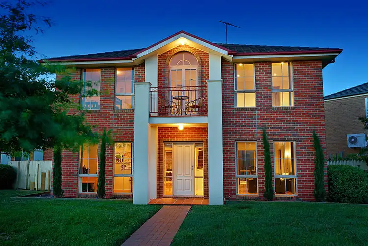 2 Amhurst Drive, Narre Warren South VIC 3805