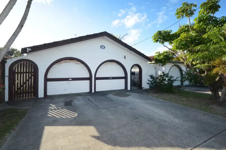 35 Seashell Avenue, Mermaid Beach QLD 4218