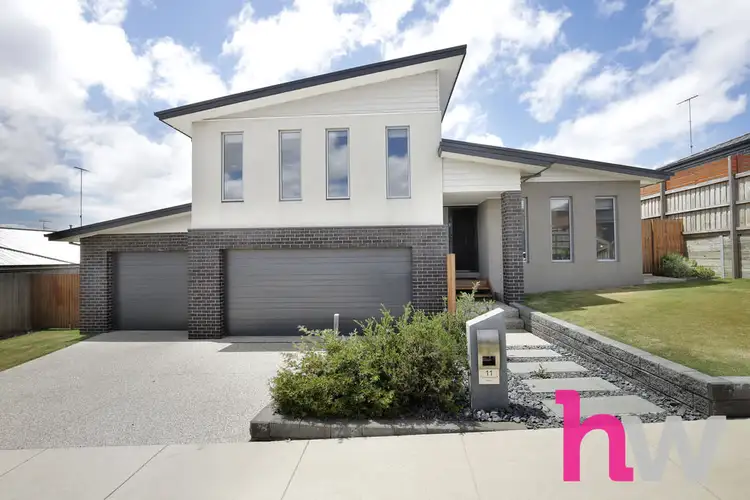 11 Woolondoon Drive, Highton VIC 3216
