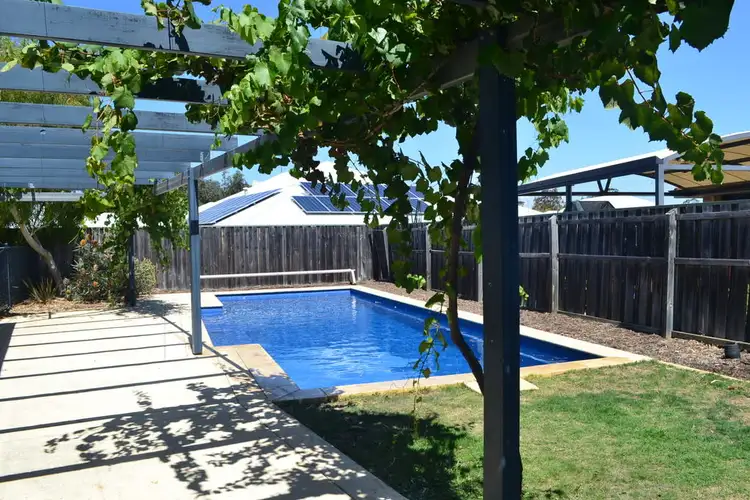 8 Exmoor Lane, Henley Brook WA 6055