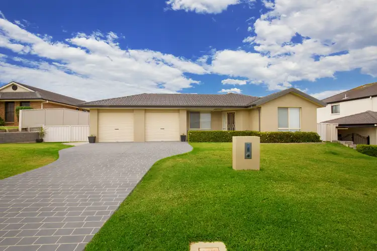 82 Turnbull Drive, East Maitland NSW 2323
