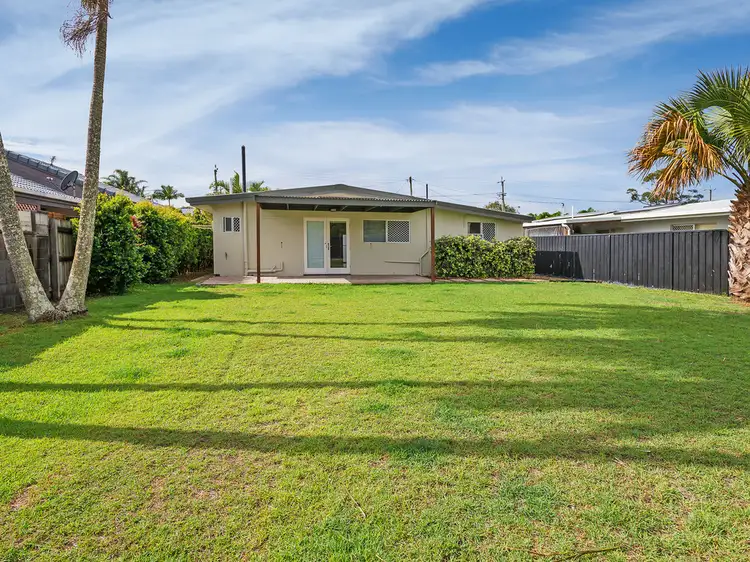 52 Jacaranda Avenue, Hollywell QLD 4216