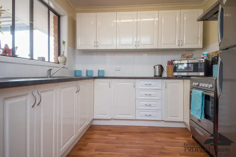 10 Nerrel Street, Waggrakine WA 6530