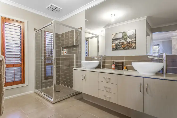 Fifth view of Homely house listing, 11 BANNERMANN STREET, Sunbury VIC 3429