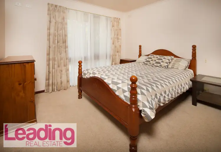 Sixth view of Homely house listing, 7 McCubbin Court, Sunbury VIC 3429