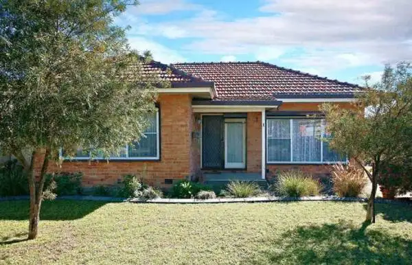 1 Vine Street, Taperoo SA 5017