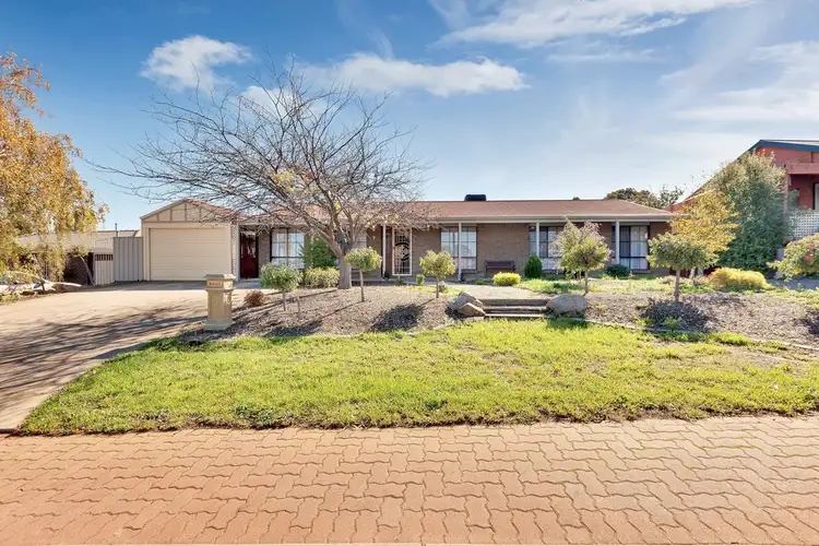 9 Woodcroft Drive, Morphett Vale SA 5162