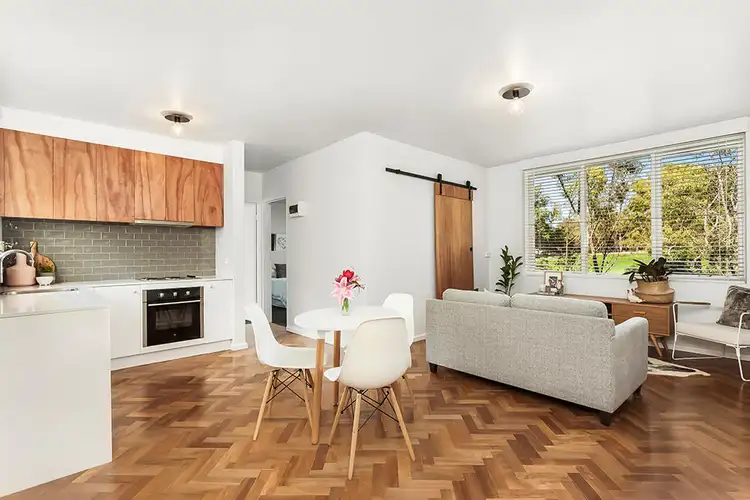 4/294 Nicholson Street, Seddon VIC 3011