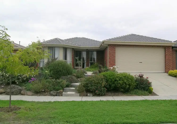 17 Shaftsbury Avenue, Berwick VIC 3806