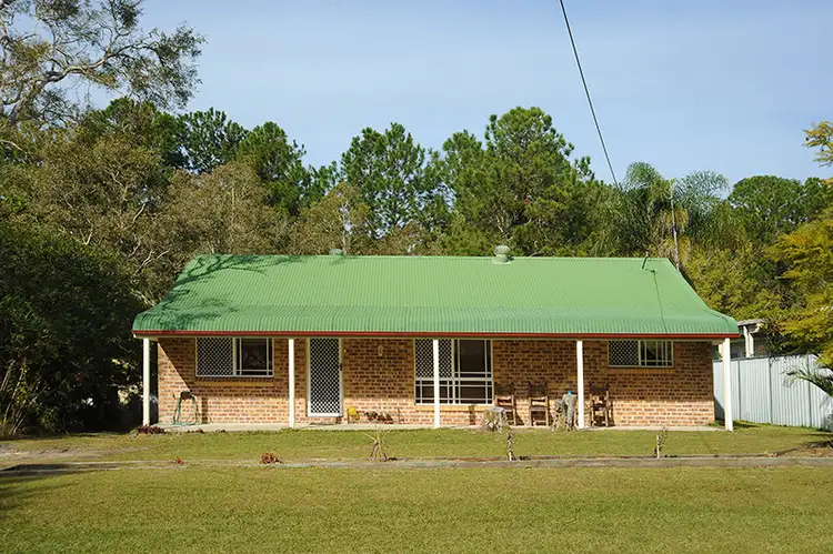 8a Greber Rd, Beerwah QLD 4519