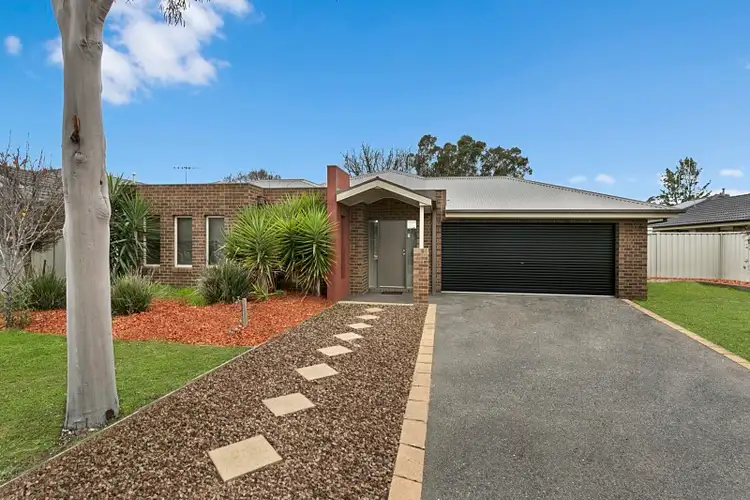 10 Wattle Court, Epsom VIC 3551